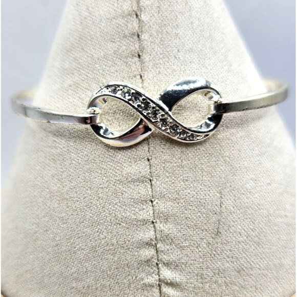Siver Tone Infinity Design Bracelet With Rhinestone Accent - Picture 1 of 2
